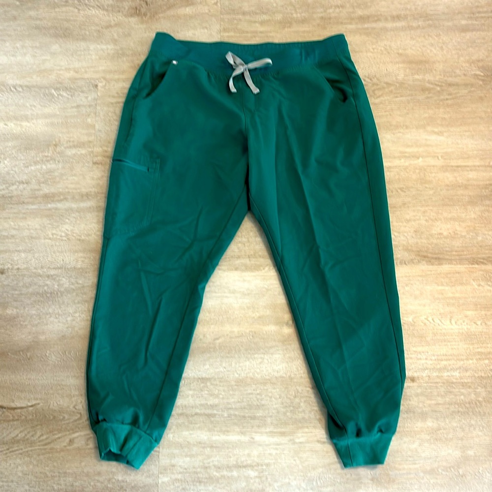 Hunter Green Zamora Figs Scrubs